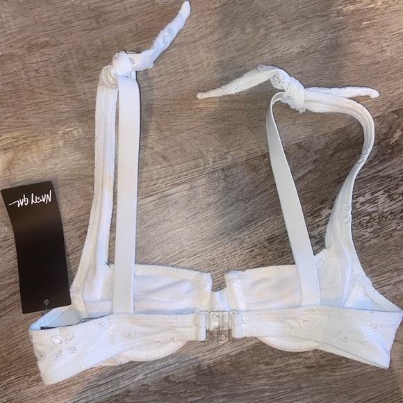 NWT Nasty Gal brodere underwired lace up bikini top White size 0 (TOP ONLY) (J) - Picture 6 of 8
